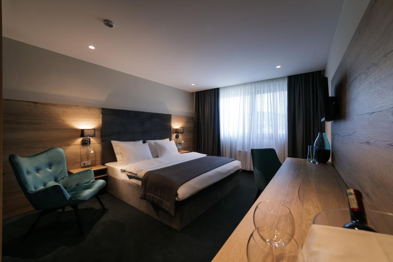Hotel Bank Kiseljak Bagian luar foto
